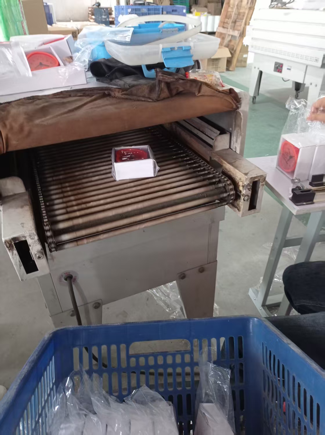 shrink-packaging
